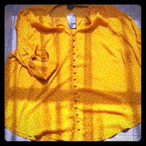 Torrid Mustard polka dotted button front georgette